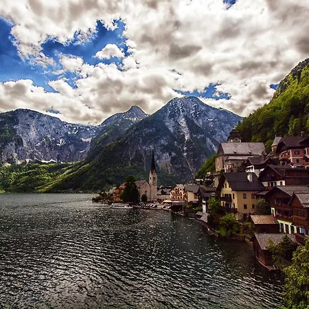 塞梅尔公寓 * 上特劳恩